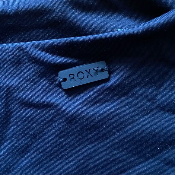 ⚡️SOLD⚡️ Roxy Bikini Set - Picture 8 of 9